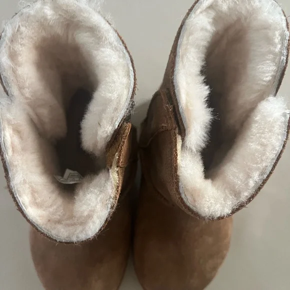 UGG Kids Brown Suede Boots - Picture 4 of 5